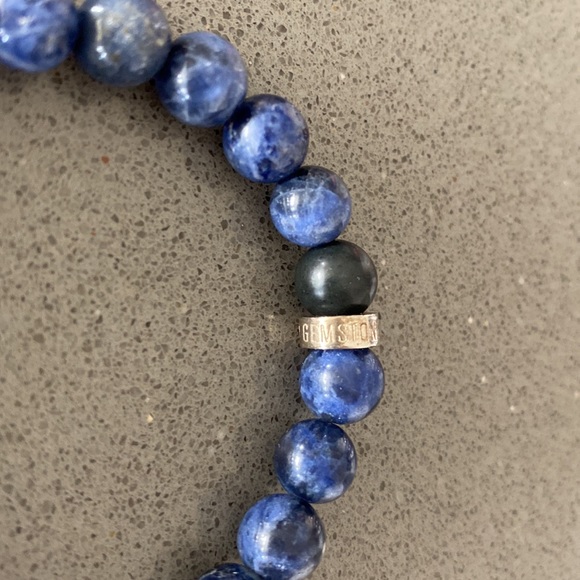 UNEARTHED GEMSTONES / Sodalite Gemstone Bracelet - Picture 7 of 8